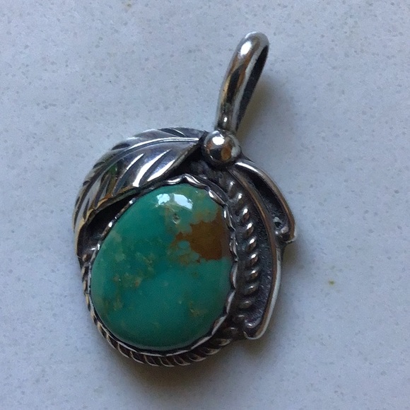 Navajo Indian Blue/Green Turquoise Pendant Sterling Silver - Picture 5 of 10